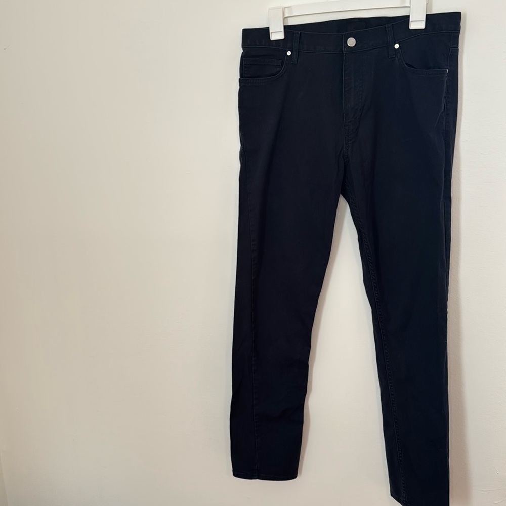 H&M Brand: Slim Fit Coupe Étroite pants. Size US 32.